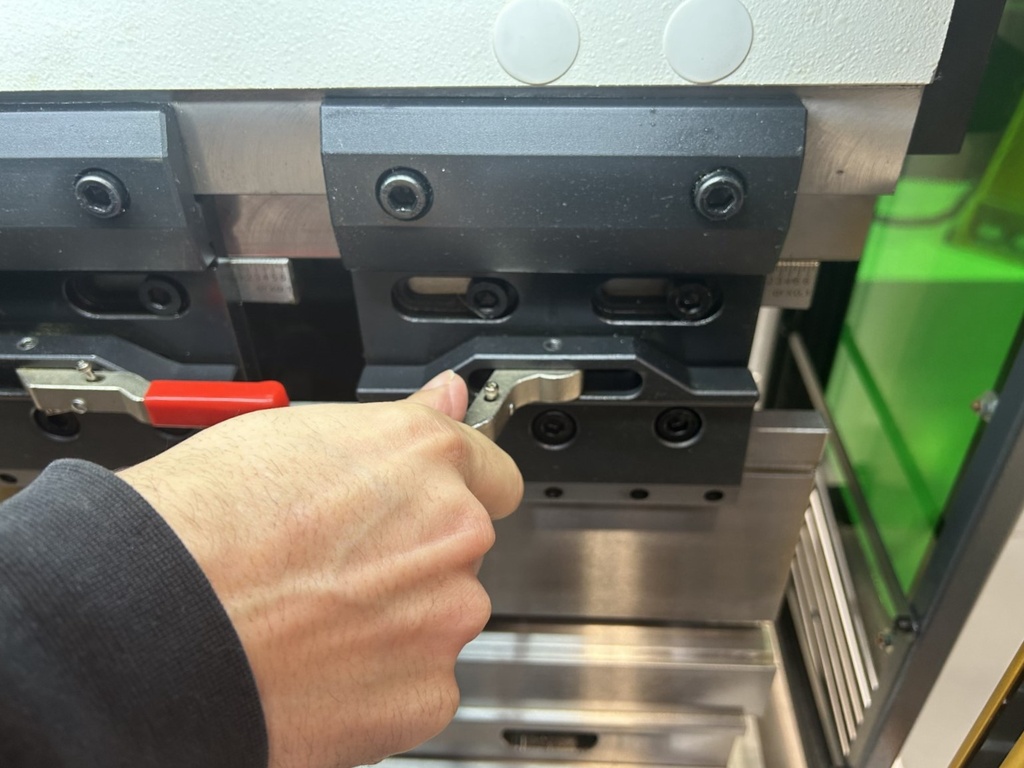 Presse plieuse CN ARROW PE 400x6T