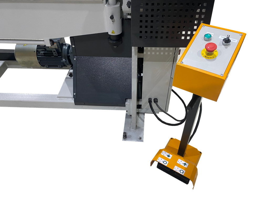 Plieuse à tablier motorisée ARROW PMO 2020 x 3