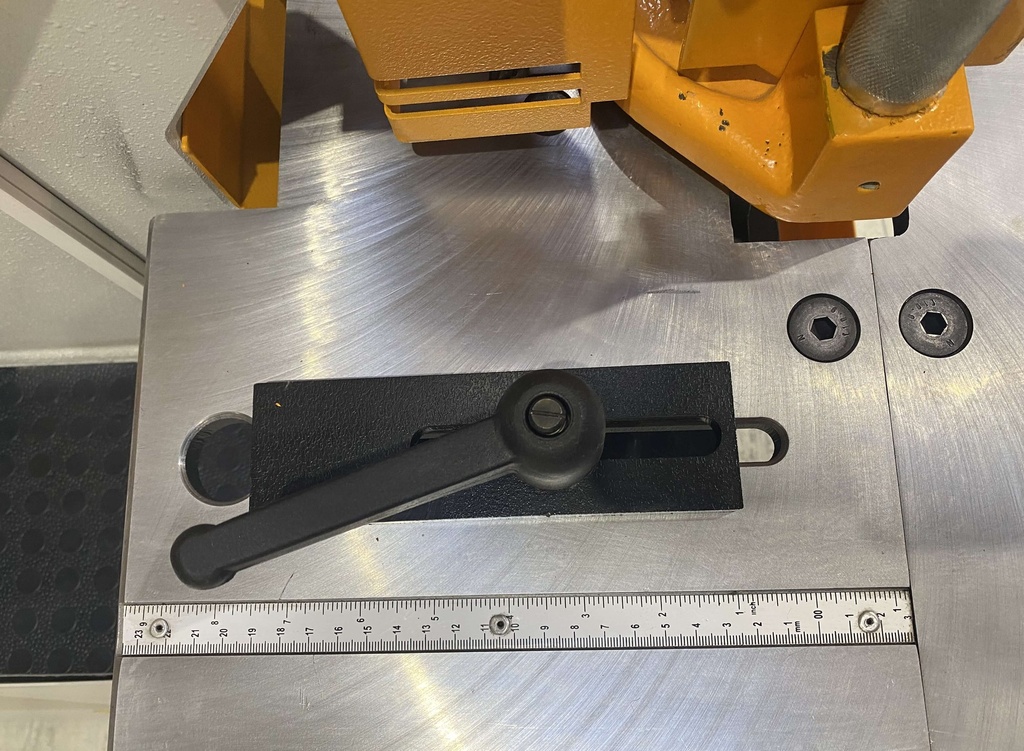 Poinçonneuse universelle ARROW PU45